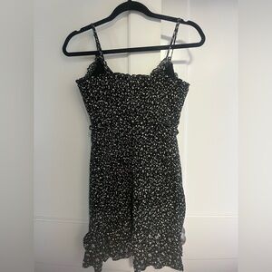 Forever 21 Black and White Textured Top